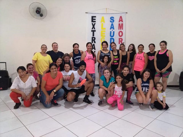 Grupo de Dança Extravasa de Jussara Grupo de Dança Extravasa de Jussara