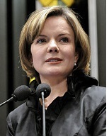 Gleisi Hoffmann a primeira mulher eleita senadora pelo Paraná