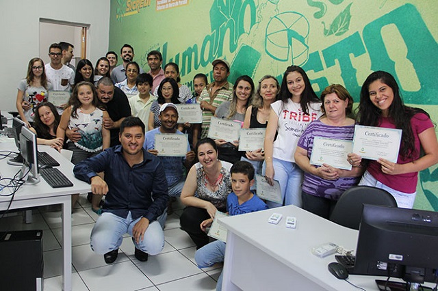 Programa social forma alunos em informática básica | Diário do Noroeste Programa social forma alunos em informática básica | Diário do Noroeste
