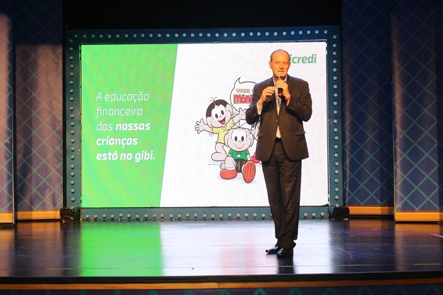 Imagem: Presidente da SicrediPar e da Central Sicredi PR/SP/RJ, Manfred Dasenbrock /Divulgação / Parque da Mônica / aRede Imagem: Presidente da SicrediPar e da Central Sicredi PR/SP/RJ, Manfred Dasenbrock /Divulgação / Parque da Mônica / aRede