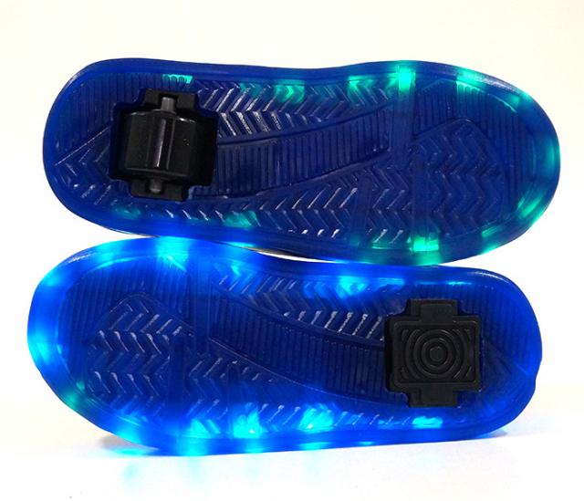 tenis de rodinha com led nike